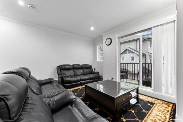 Surrey, BC V3W 1L6,13898 64 AVE #195