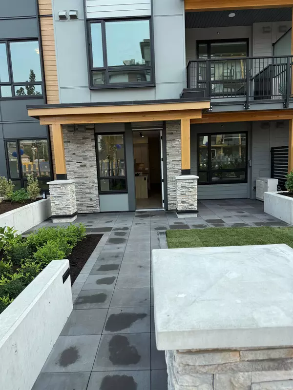 8230 208b AVE #111, Langley, BC V2Y 4A3