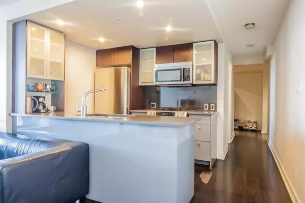 Richmond, BC V6Y 0B5,7080 No 3 RD #1603