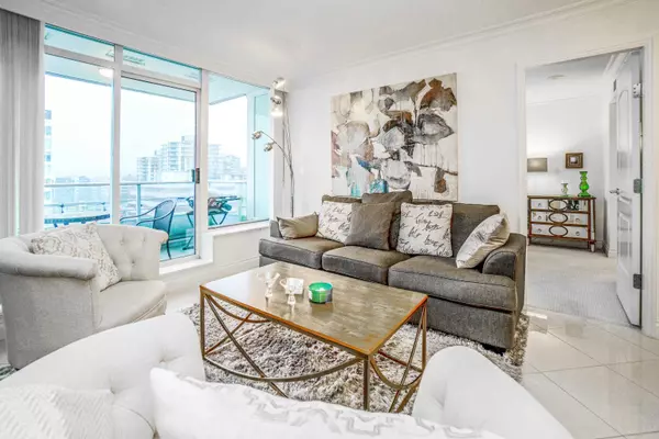 North Vancouver, BC V7L 1A1,133 E Esplanade #903