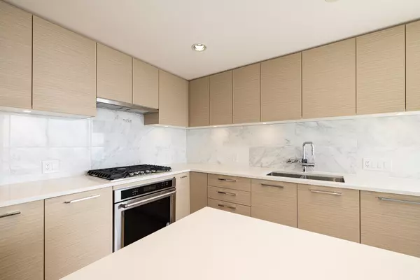 Burnaby, BC V5H 0J3,6700 Dunblane ST #35F