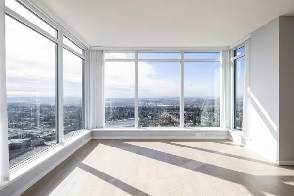 Burnaby, BC V5H 0J3,6700 Dunblane ST #35F