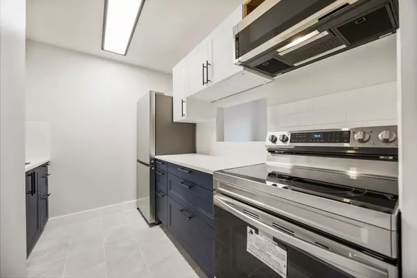 Langley, BC V4W 3P1,27456 32 AVE #22