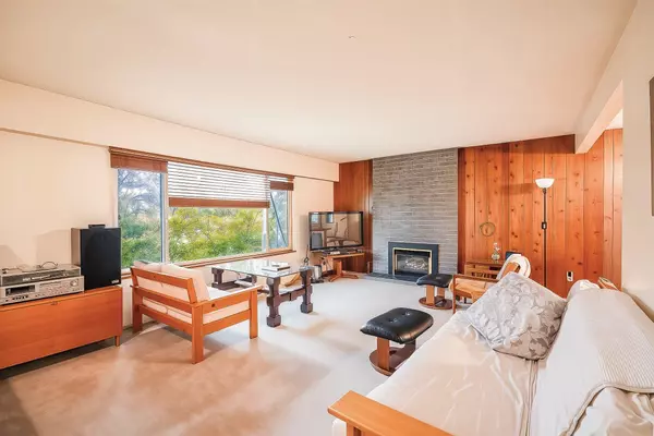 Delta, BC V4E 1X8,7165 115 ST