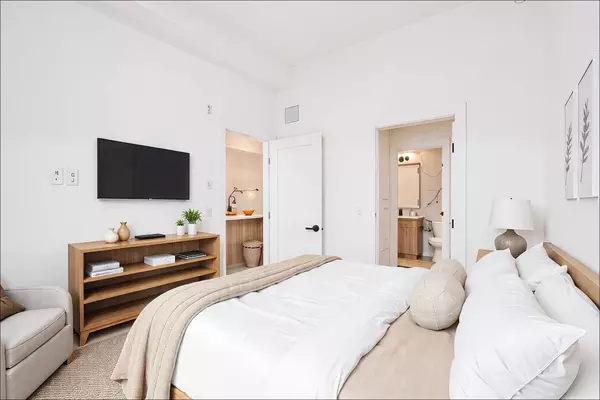 Langley, BC V2Y 1S1,19985 76 AVE #314