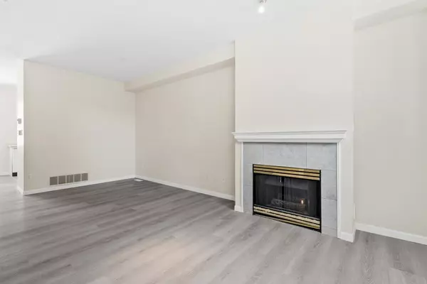 Richmond, BC V7C 5T1,6833 Livingstone PL #12