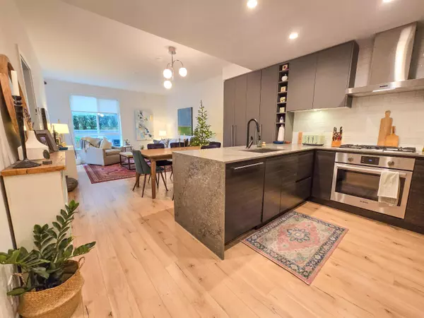 3131 Murray ST #224, Port Moody, BC V3H 0L9