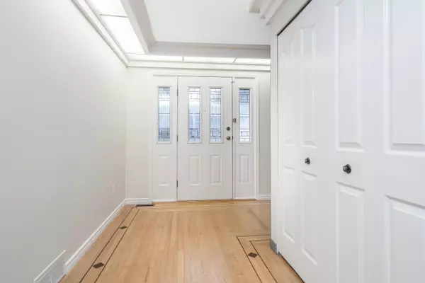 Surrey, BC V4N 3E4,9148 160a ST