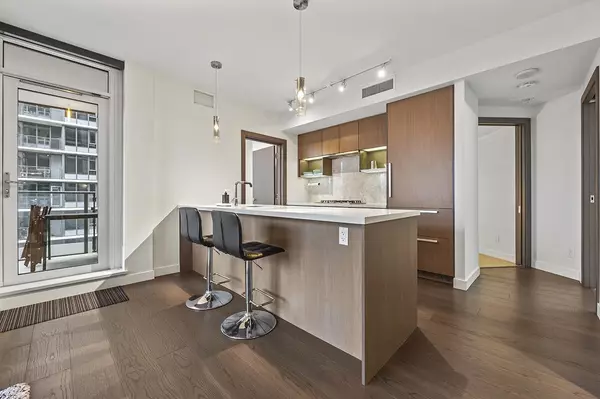 38 Smithe ST #758 Vancouver, BC V6B 0P3