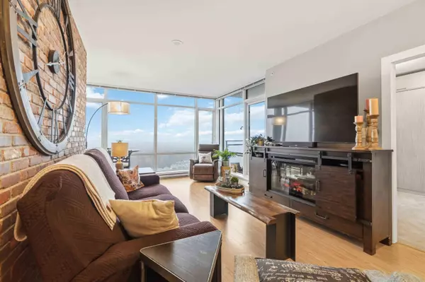 Coquitlam, BC V3B 0H9,2955 Atlantic AVE #3901