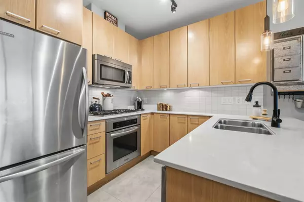 Coquitlam, BC V3B 0H9,2955 Atlantic AVE #3901