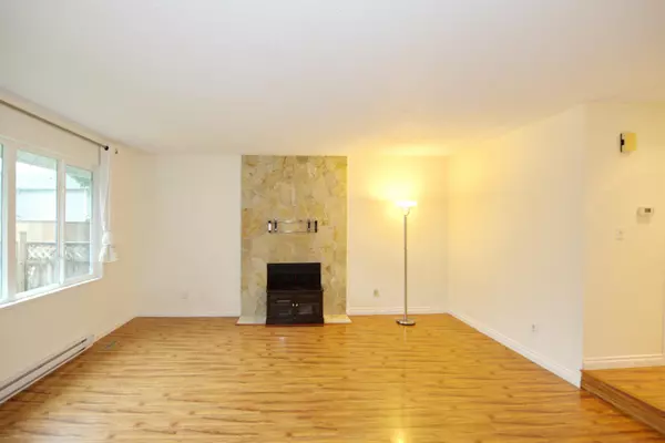 Burnaby, BC V5A 4A4,7203 Bridlewood CT