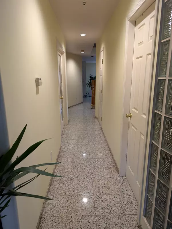 Vancouver, BC V5M 2N4,2935 E 17th AVE