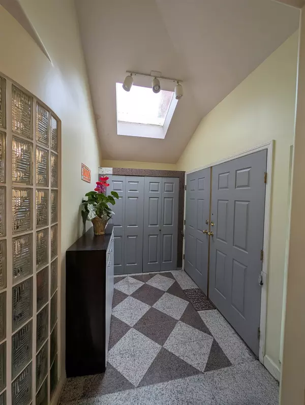 Vancouver, BC V5M 2N4,2935 E 17th AVE