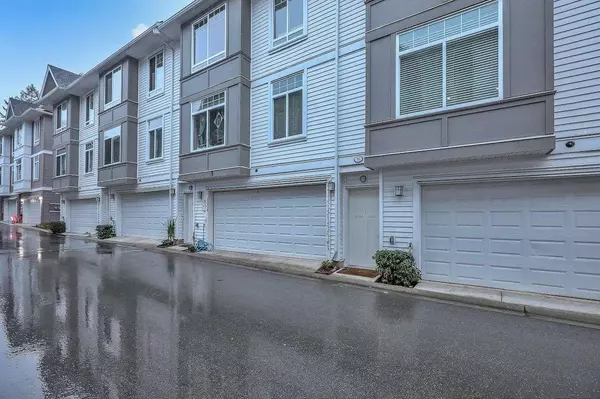 Surrey, BC V3R 0E3,11267 133 ST #16