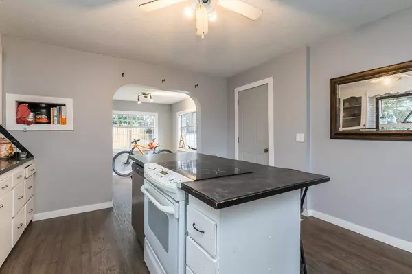 Abbotsford, BC V2T 2V3,33944 Mccrimmon DR