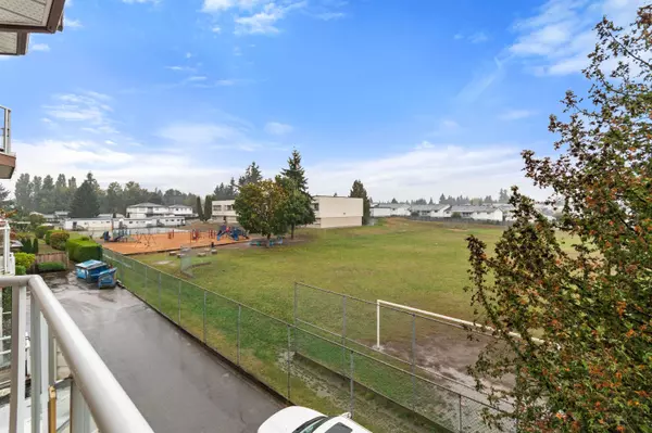 Abbotsford, BC V2T 4E4,32669 George Ferguson WAY #205