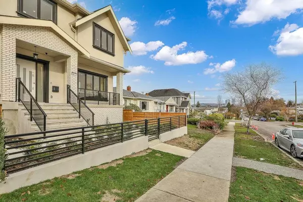 Vancouver, BC V5M 1H9,3073 E 3rd AVE