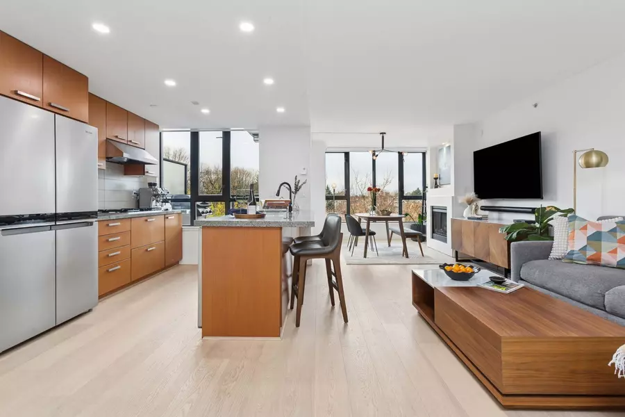 3228 Tupper ST #426, Vancouver, BC V5Z 4S7