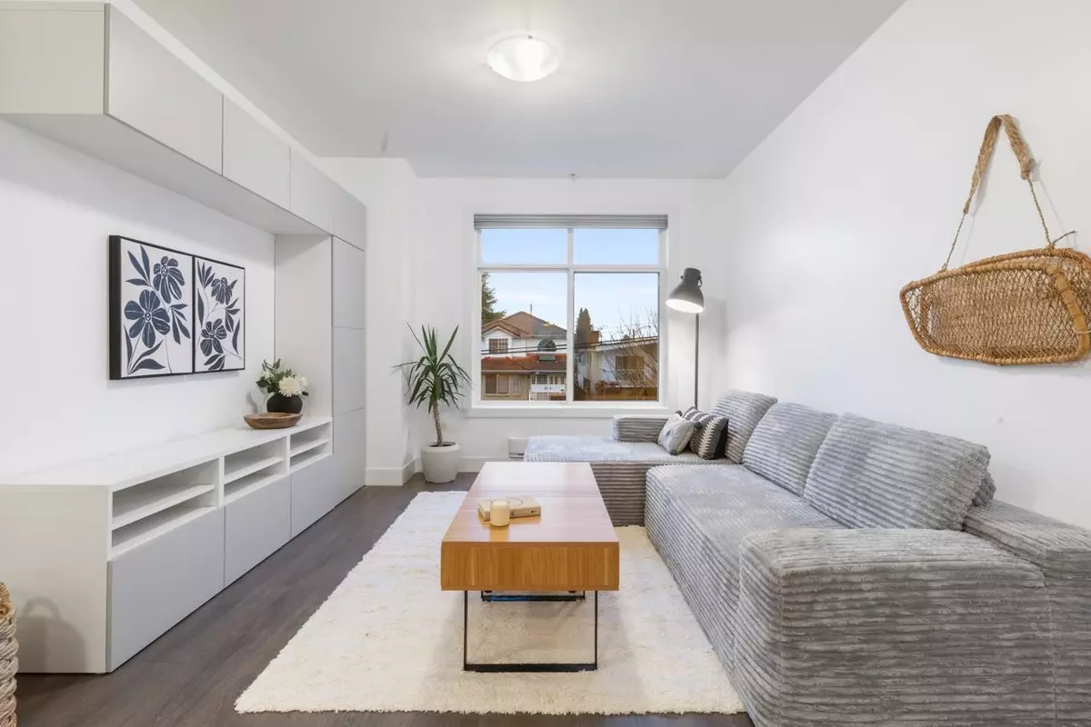 Vancouver, BC V5R 0E6,5837 Wales ST