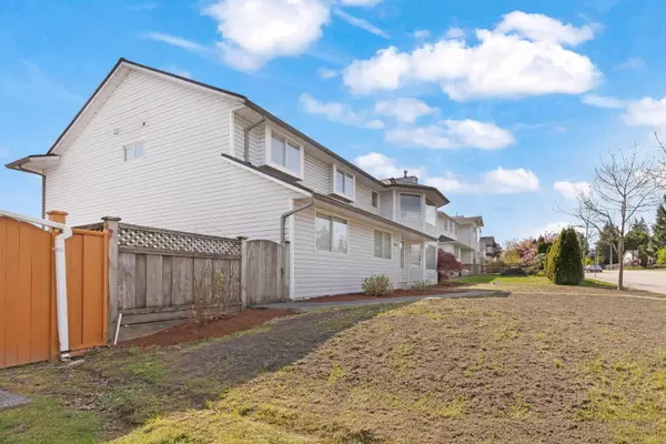 Surrey, BC V4N 2B3,15852 100 AVE