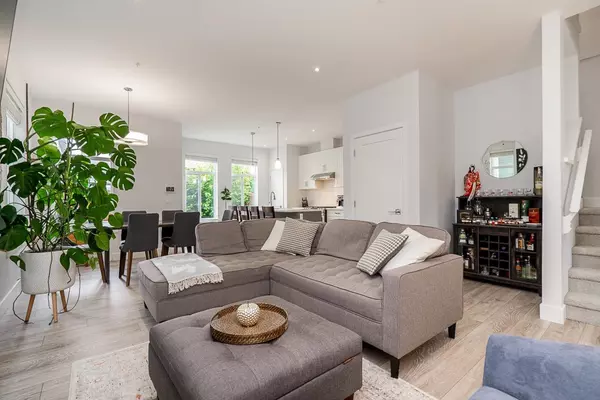 Langley, BC V2Y 4K3,20498 78 AVE