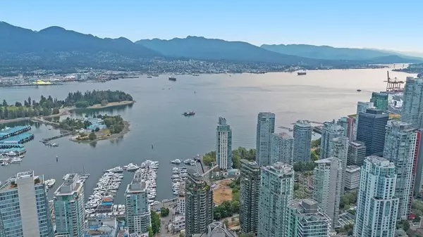 Vancouver, BC V6G 3A7,738 Broughton ST #701