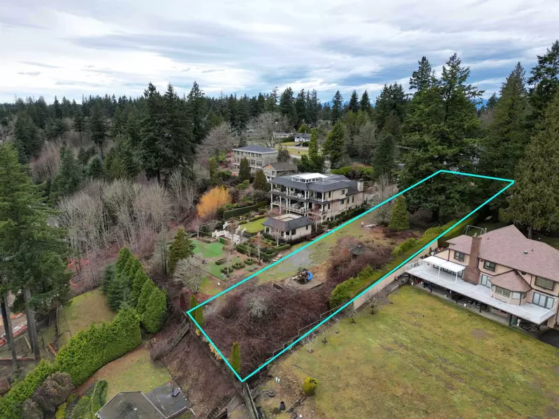 13778 56 AVE, Surrey, BC V3X 2Z8