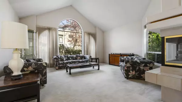 Surrey, BC V4N 0K9,16374 77 AVE