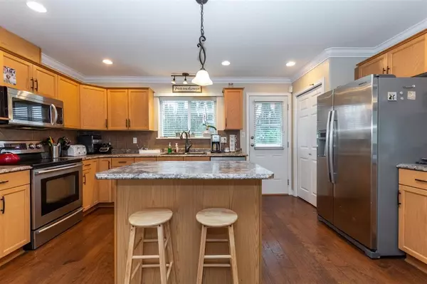 Agassiz, BC V0M 1A0,7324 Prasmount PL