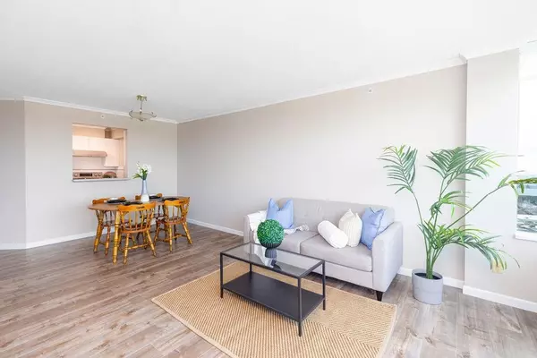 Burnaby, BC V5E 4K2,6622 Southoaks CRES #1402