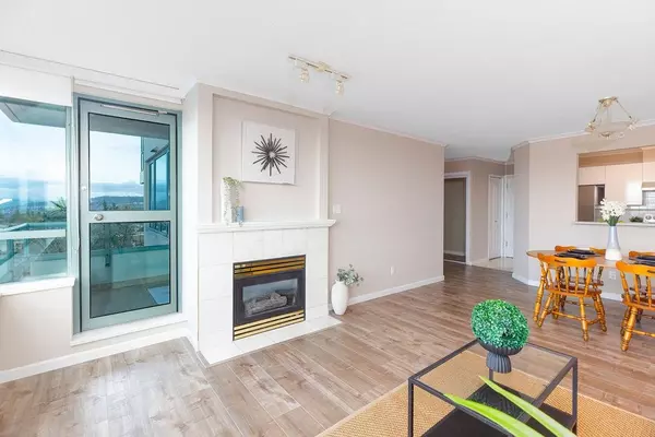 Burnaby, BC V5E 4K2,6622 Southoaks CRES #1402