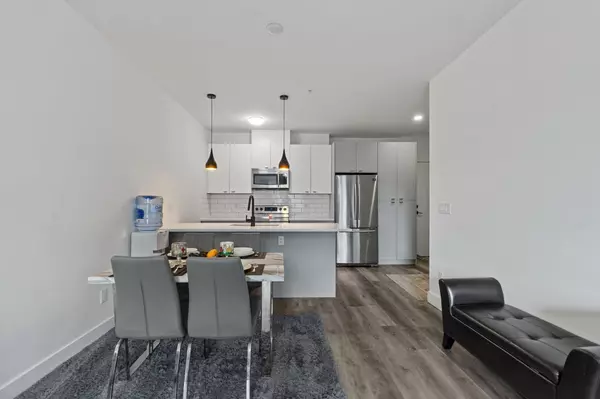 Maple Ridge, BC V2X 4K8,12320 222 ST #PH14