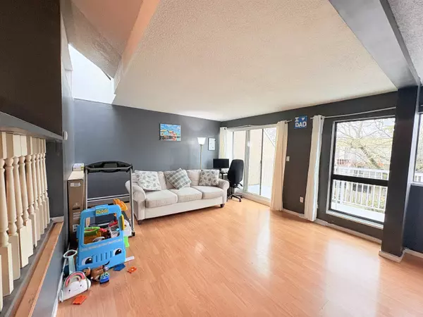 17716 60 AVE #95, Surrey, BC V3S 1V2