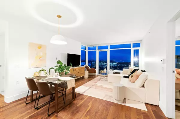 North Vancouver, BC V7L 0C7,111 E 13th ST #1503