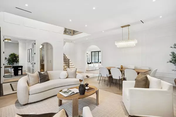 Burnaby, BC V5C 1J5,3970 Eton ST