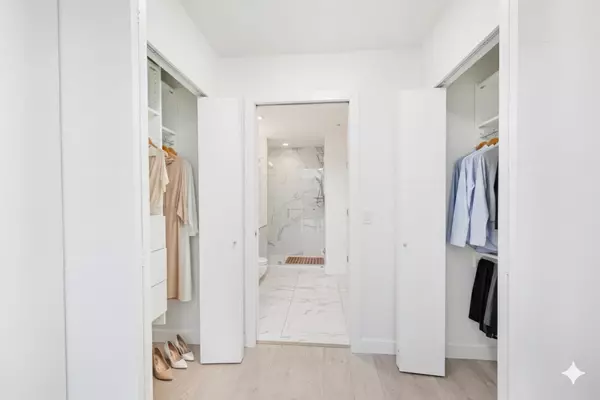 North Vancouver, BC V7L 0H1,108 E 8th ST #116