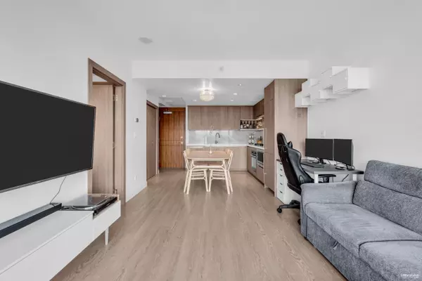 Burnaby, BC V5H 0G5,6538 Nelson AVE #3308