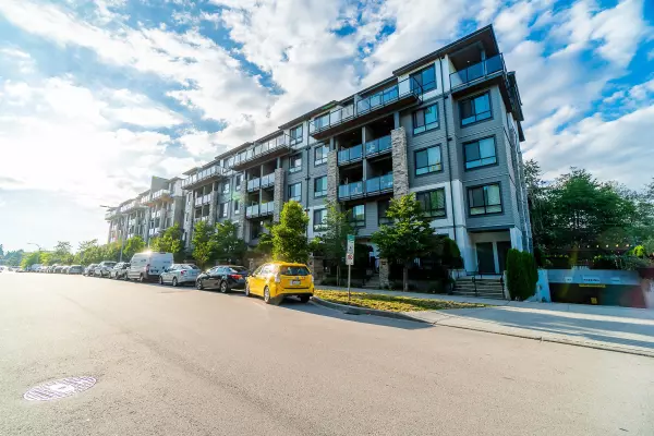 Surrey, BC V3R 0G2,15351 101 ST #317