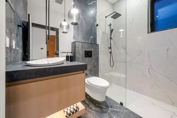 Vancouver, BC V5K 1X1,3679 Pandora ST