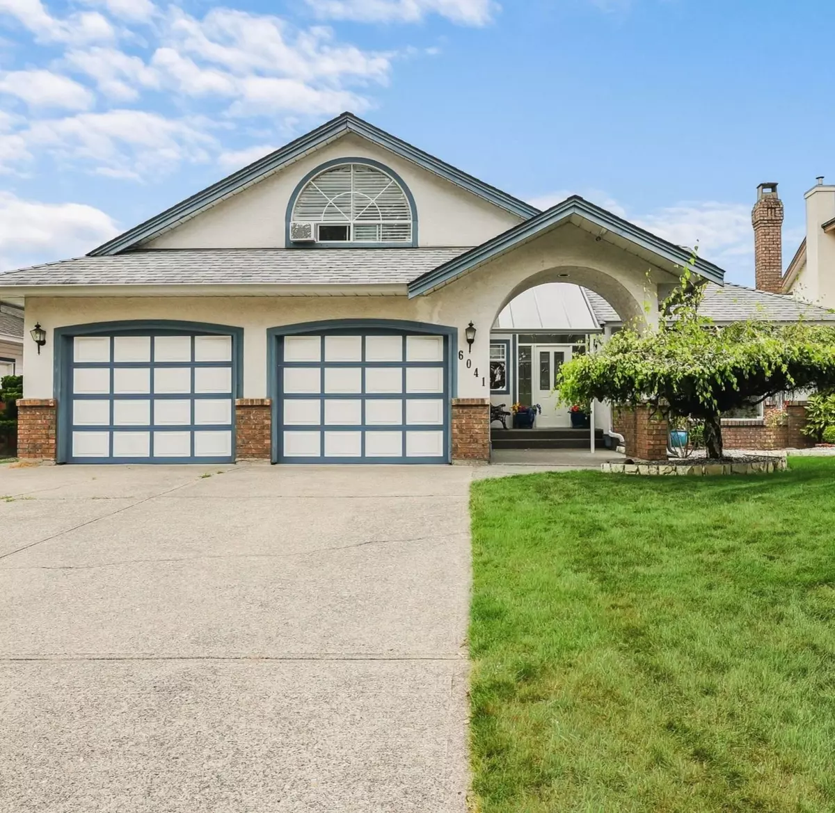 Surrey, BC V3S 7P4,6041 186 ST