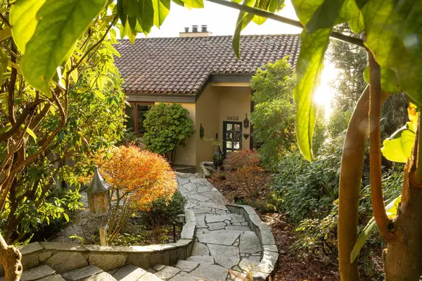 West Vancouver, BC V7V 2M1,3602 Creery AVE