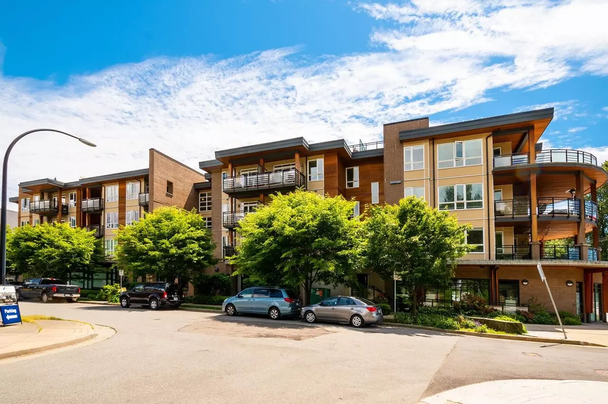 North Vancouver, BC V7M 0C6,733 W 14th ST #417