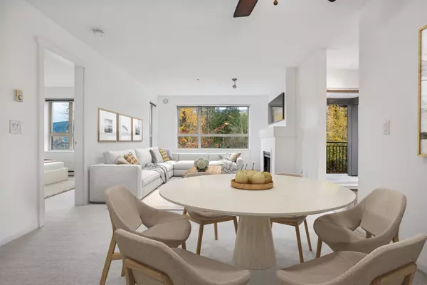 Port Moody, BC V3H 5L3,700 Klahanie DR #206