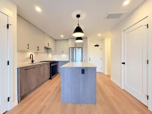 Langley, BC V4W 0E3,27215 Aldergrove Town Centre DR #203