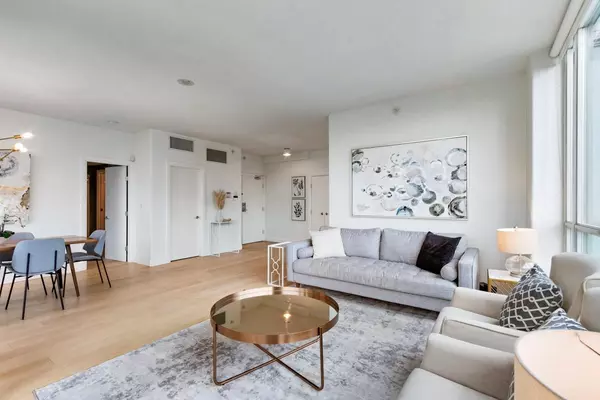 Vancouver, BC V6E 4T1,1328 W Pender ST #3501