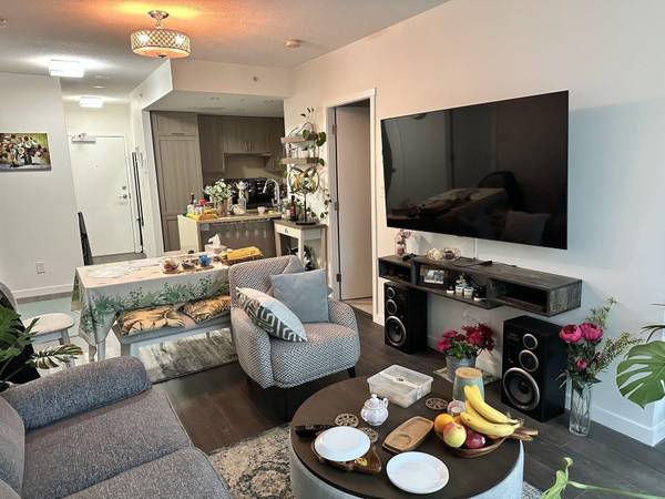 5598 Ormidale ST #504, Vancouver, BC V5R 0E5