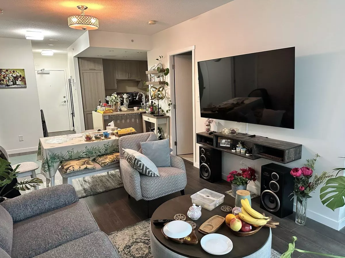 Vancouver, BC V5R 0E5,5598 Ormidale ST #504