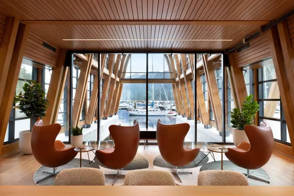 West Vancouver, BC V7W 2B2,6691 Nelson AVE #202