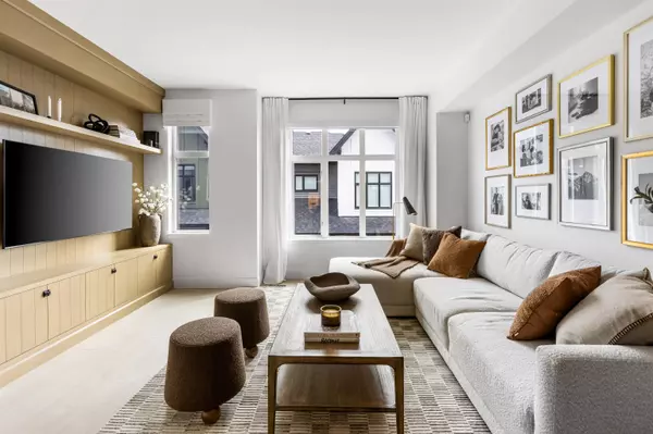 Coquitlam, BC V3B 0S5,3546 Monson CRES #109